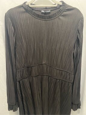 ZARA Ribbed (Plisse)Pleated Dress Charcoal